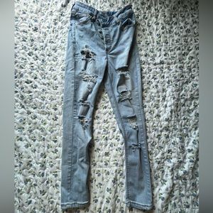Light washed ripped jeans from Rue21.